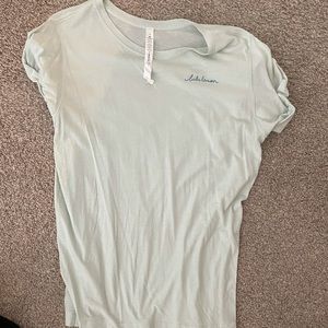 Lululemon Tshirt